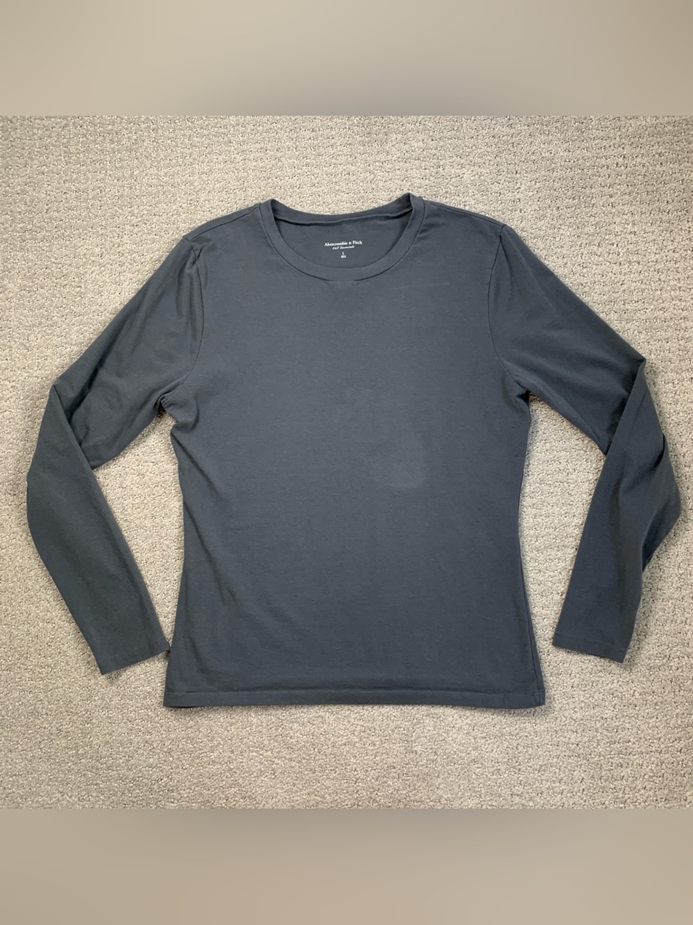 Abercrombie Fitch AF Essentials Blue Gray Long Sleeve T Shirt, size large